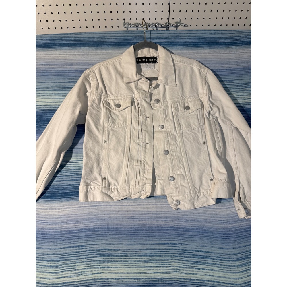 Upcycled White Denim Trucker Jacket Quilted Floral Medallion Patch Womens Medium - Picture 4 of 7